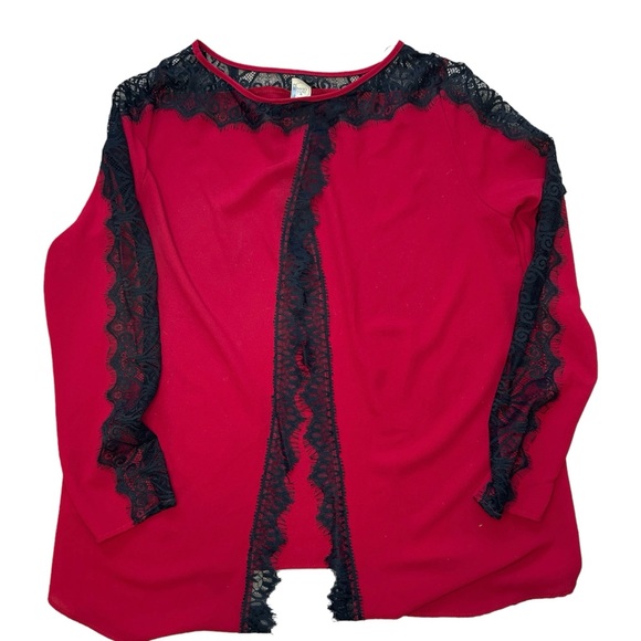 Beauitiful woman's blouse deep red with lace accent flares in back - Picture 2 of 7